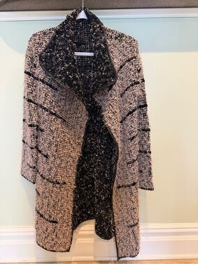 Cozy Open-Front Bouclé Sweater Coat in Tan and Black